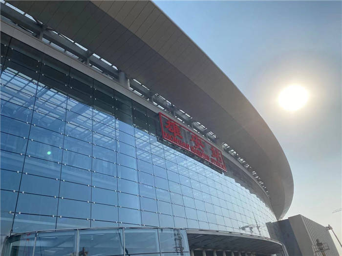 雄安高铁站里面的一抹蓝！星空官方网站助力国家重大项目建设-1.jpg